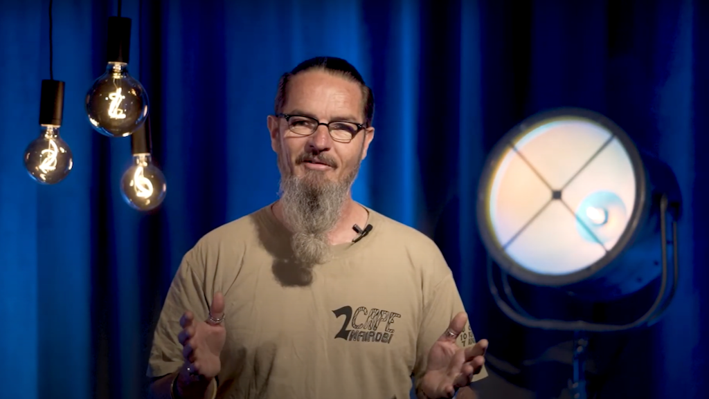 Da den store slåsskjempen i landsbyen tok imot Jesus, ble det starten på en bevegelse