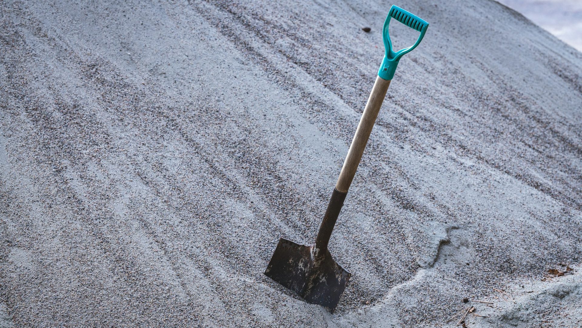 Politikerne snakker om å kalle en spade for en spade. Bibelen snakker om å bekjenne