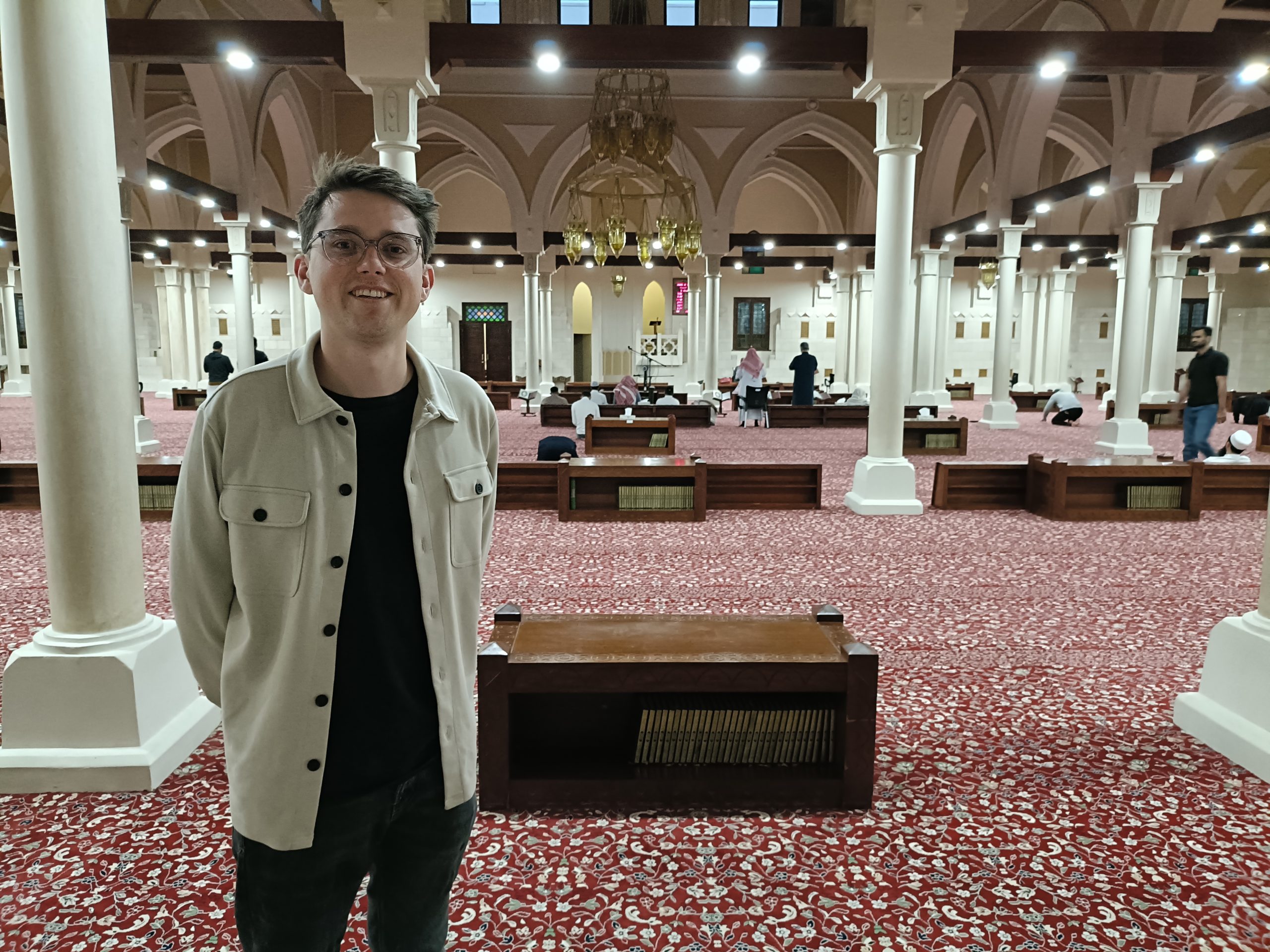 Mennesker kommer til tro i islams opprinnelsesland